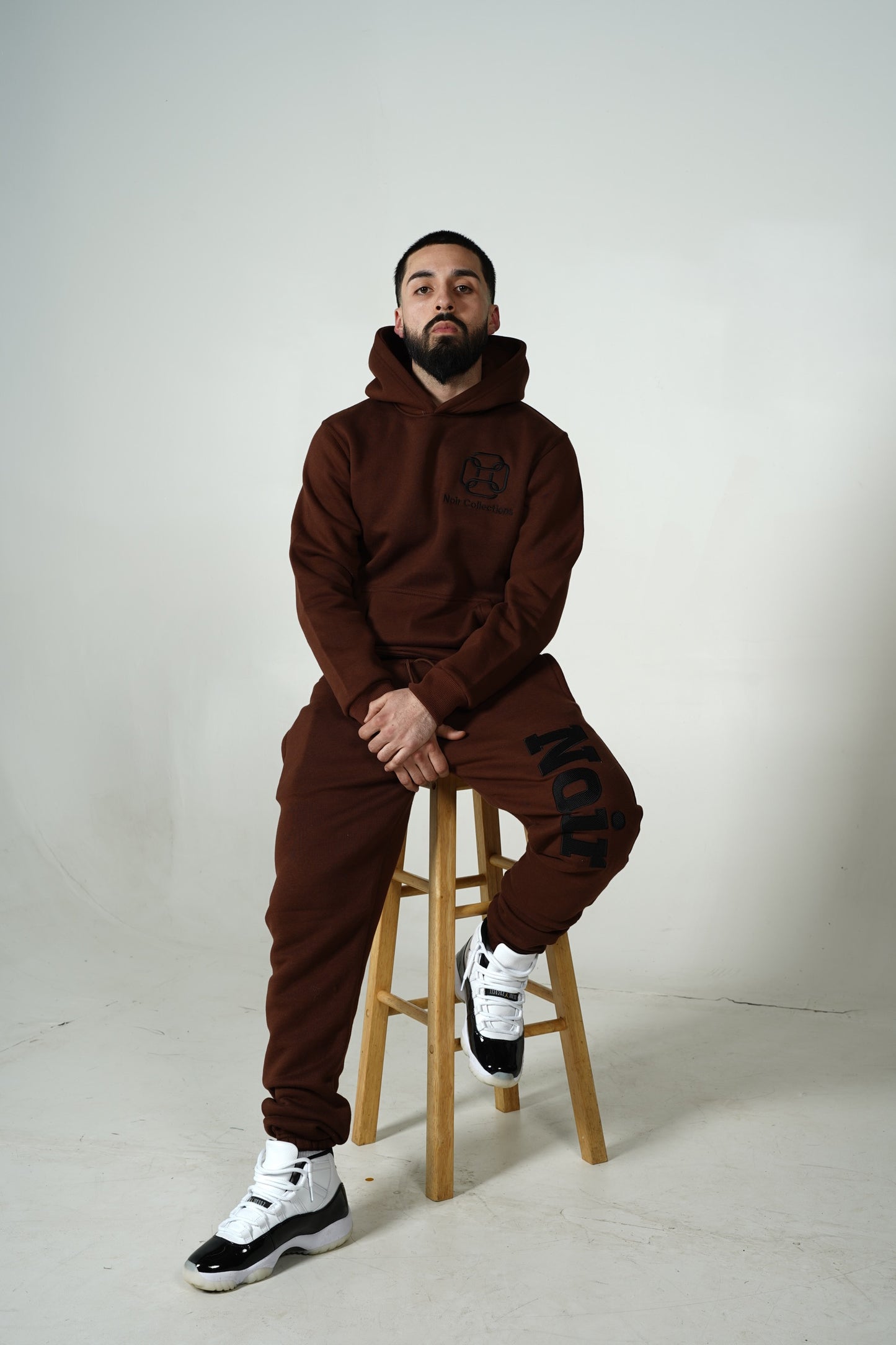 Noir brown sweatsuit